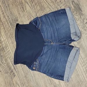 Maternity shorts